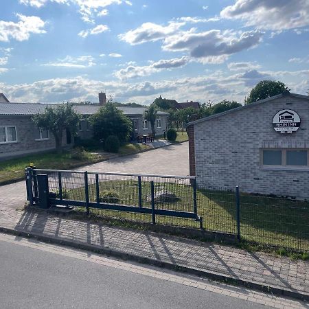 Hotel Rhin Inn Fehrbellin Экстерьер фото