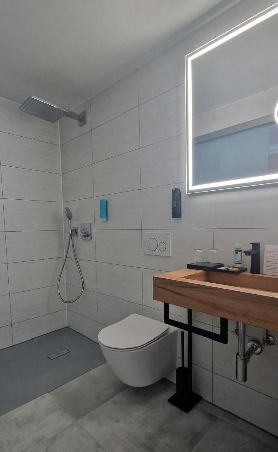 Hotel Rhin Inn Fehrbellin Экстерьер фото